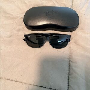 Ray-Ban Classic Black Sunglasses with Case